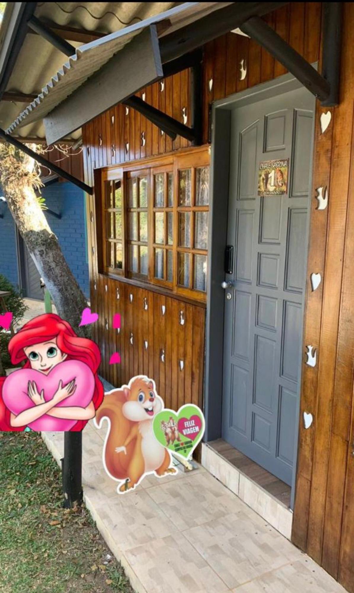 Chale Sabrina Chalé *